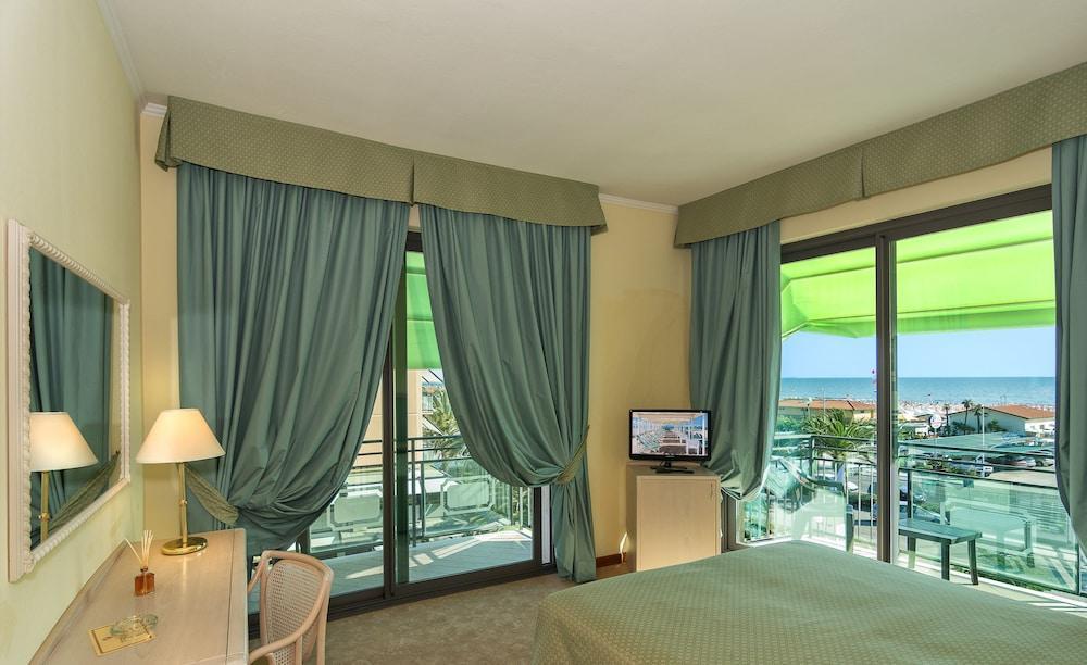 Hotel Siesta Lido di Camaiore Extérieur photo
